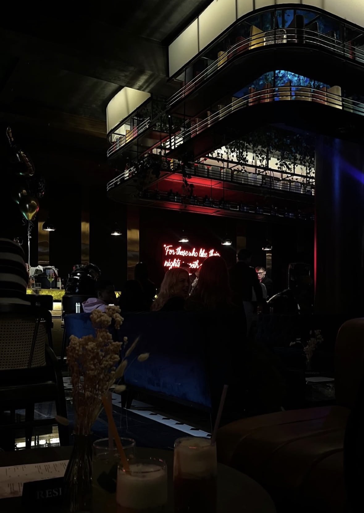 Charlie’s Restaurant & Bar: Lounge-Ambiente in Reutlingen